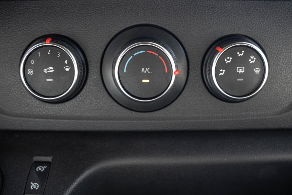 Renault Master 2.3dCi 146PK | Bakwagen met Laadklep | LED | Carplay | Camera | Cruise