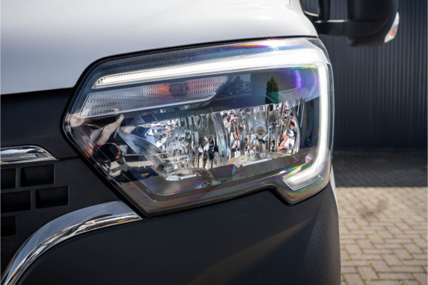 Renault Master 2.3dCi 146PK | Bakwagen met Laadklep | LED | Carplay | Camera | Cruise