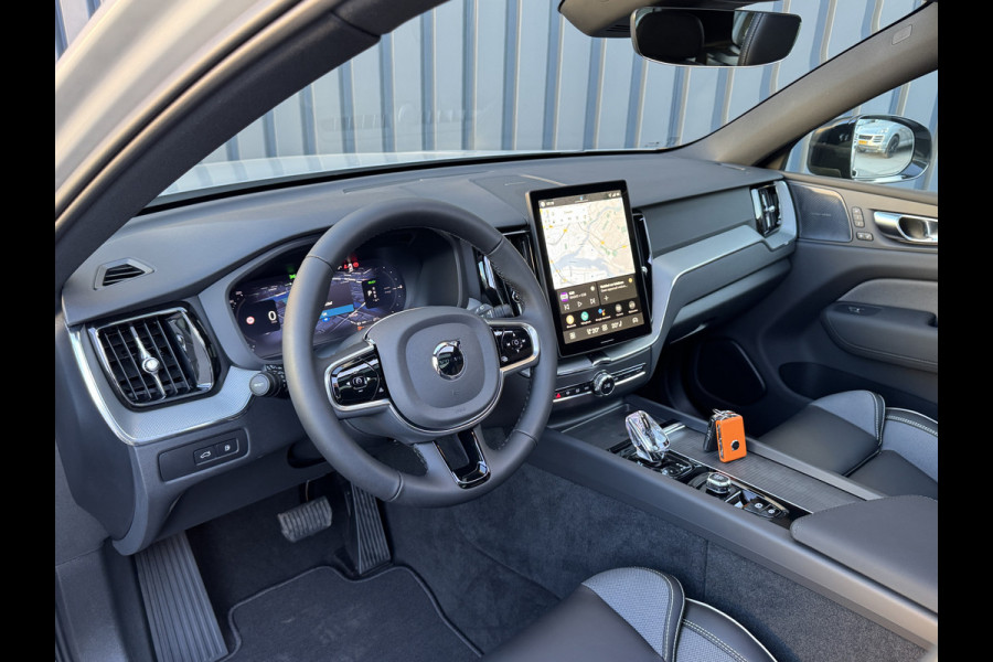 Volvo XC60 2.0 T6 Plug-in hybrid AWD Plus Black Edition | Harman/ Kardon | 360 Camera | Blind Spot | Panodak | Trekhaak wegkl. | Prijs Rijklaar!!
