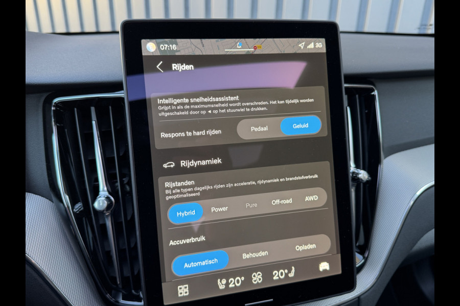 Volvo XC60 2.0 T6 Plug-in hybrid AWD Plus Black Edition | Harman/ Kardon | 360 Camera | Blind Spot | Panodak | Trekhaak wegkl. | Prijs Rijklaar!!