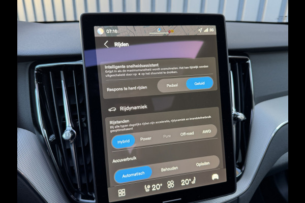Volvo XC60 2.0 T6 Plug-in hybrid AWD Plus Black Edition | Harman/ Kardon | 360 Camera | Blind Spot | Panodak | Trekhaak wegkl. | Prijs Rijklaar!!