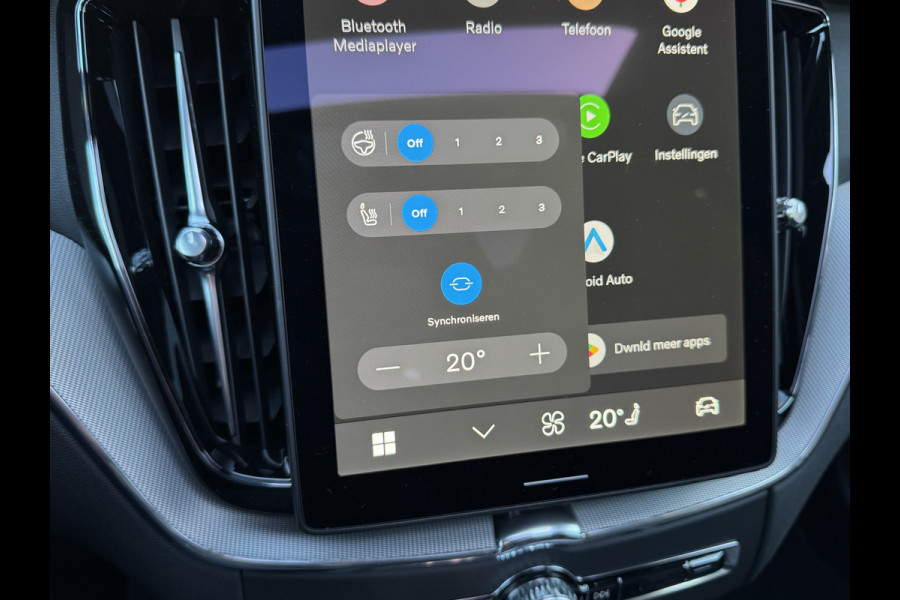 Volvo XC60 2.0 T6 Plug-in hybrid AWD Plus Black Edition | Harman/ Kardon | 360 Camera | Blind Spot | Panodak | Trekhaak wegkl. | Prijs Rijklaar!!
