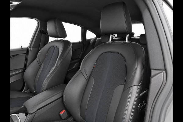 BMW 2 Serie Gran Coupé 218i M-Sport | Sfeer | Camera | Dealer onderhouden