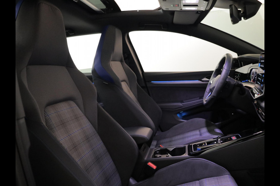 Volkswagen Golf 1.5 eHybrid GTE 272 PK PHEV | Verlengde garantie | Head up display | Panorama dak | 18" LM velgen |