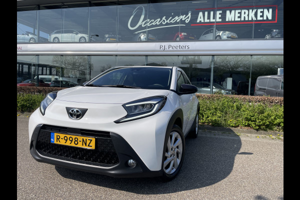 Toyota Aygo X 1.0 VVT-i MT first Achteruitrijcamera - Airco - Apple carplay - Bluetooth - Cruise control - Led verlichting -  Licht metalen velgen 17 inch - Radio - Mistlampen - Stuur multifunctioneel - Stuur leder - Elektrische ramen voor - Regensensor - Start/stop systeem