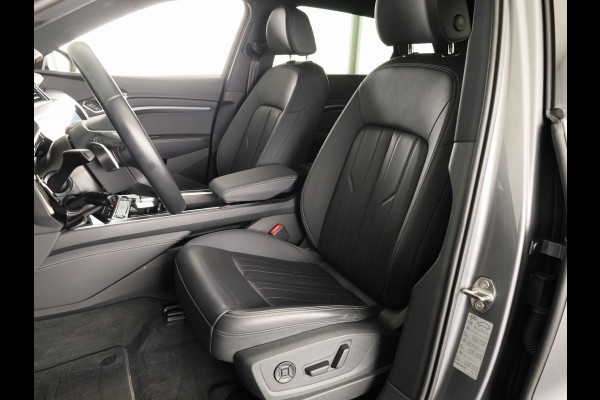 Audi e-tron 55 quattro Advanced edition Plus 95 kWh 408pk | Parkeersensoren | 21 inch Lichtmetalen velgen | Lederen bekleding