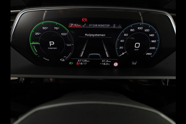 Audi e-tron 55 quattro Advanced edition Plus 95 kWh 408pk | Parkeersensoren | 21 inch Lichtmetalen velgen | Lederen bekleding