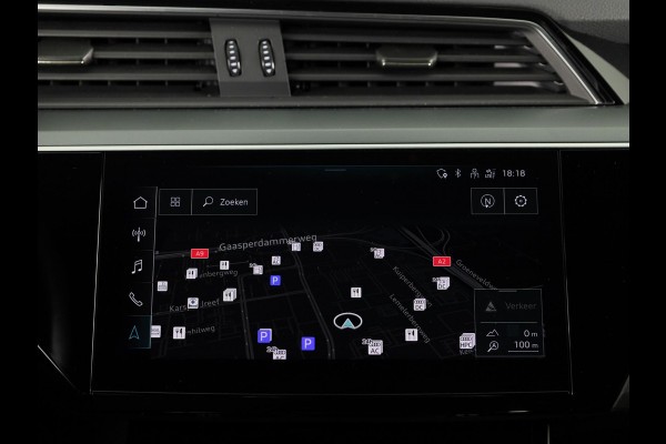 Audi e-tron 55 quattro Advanced edition Plus 95 kWh 408pk | Parkeersensoren | 21 inch Lichtmetalen velgen | Lederen bekleding