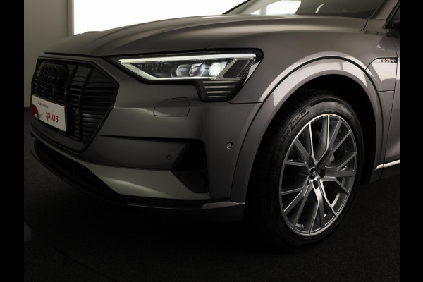 Audi e-tron 55 quattro Advanced edition Plus 95 kWh 408pk | Parkeersensoren | 21 inch Lichtmetalen velgen | Lederen bekleding