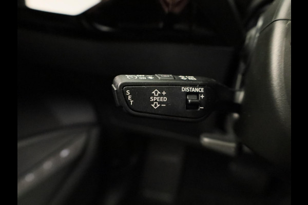 Audi e-tron 55 quattro Advanced edition Plus 95 kWh 408pk | Parkeersensoren | 21 inch Lichtmetalen velgen | Lederen bekleding