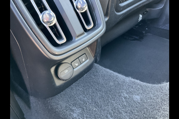 Polestar 2 Long Range Dual Motor Launch Edition 78kWh Memory Trekhaak SOH 93.5% 360 Carplay Stoel/stuurverwarming