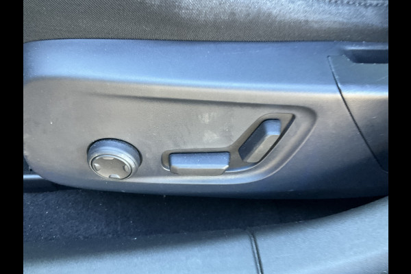 Polestar 2 Long Range Dual Motor Launch Edition 78kWh Memory Trekhaak SOH 93.5% 360 Carplay Stoel/stuurverwarming