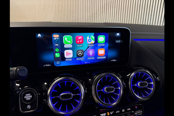 Mercedes-Benz GLA 250 4-Matic AMG STYLING-PANORAMA-MEMORY-DISTRONIC-HEAD UP-ZEER COMPLEET