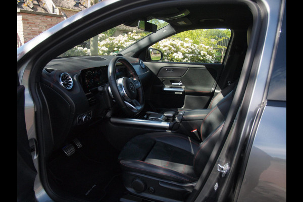 Mercedes-Benz EQA 250 Business Solution AMG 67 kWh | Camera | Sfeerverlichting |