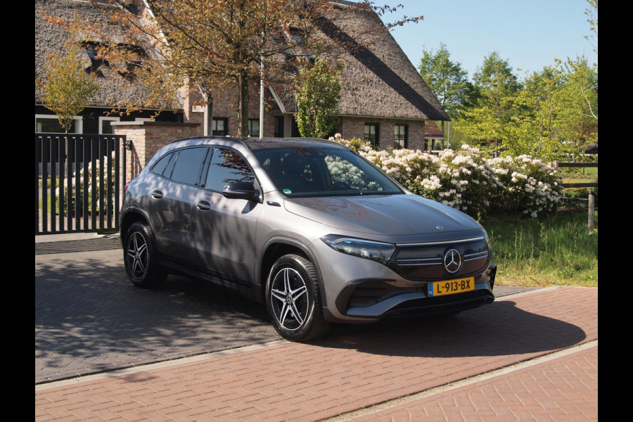 Mercedes-Benz EQA 250 Business Solution AMG 67 kWh | Camera | Sfeerverlichting |
