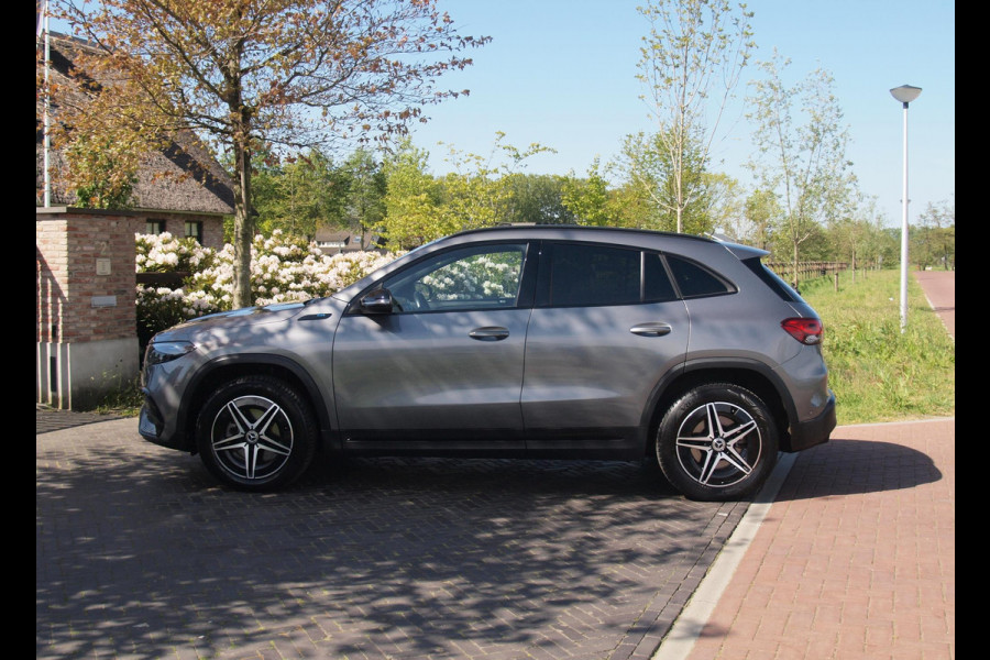 Mercedes-Benz EQA 250 Business Solution AMG 67 kWh | Camera | Sfeerverlichting |