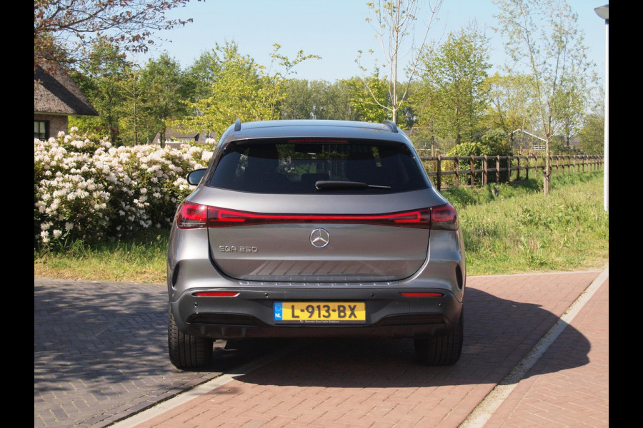 Mercedes-Benz EQA 250 Business Solution AMG 67 kWh | Camera | Sfeerverlichting |