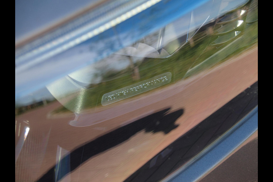 Mercedes-Benz EQA 250 Business Solution AMG 67 kWh | Camera | Sfeerverlichting |