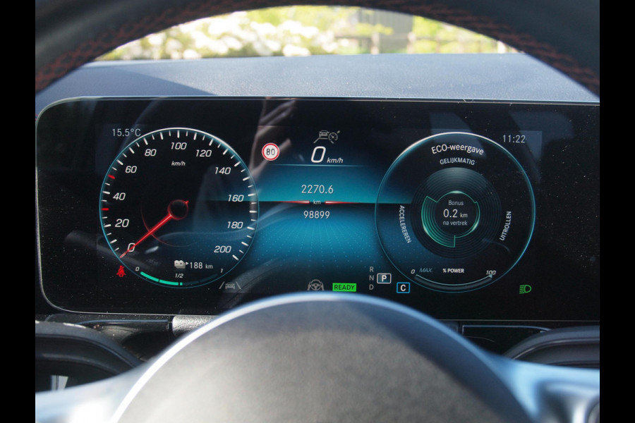 Mercedes-Benz EQA 250 Business Solution AMG 67 kWh | Camera | Sfeerverlichting |