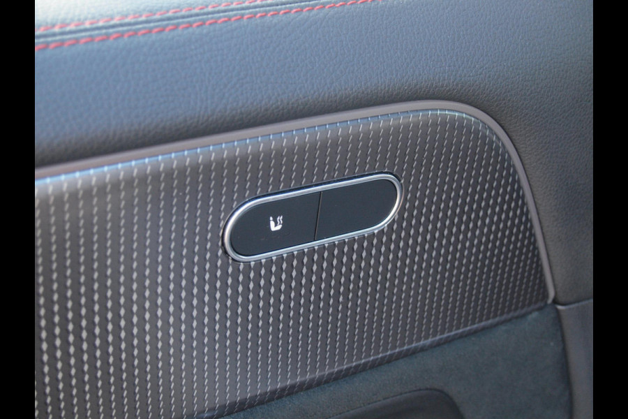 Mercedes-Benz EQA 250 Business Solution AMG 67 kWh | Camera | Sfeerverlichting |