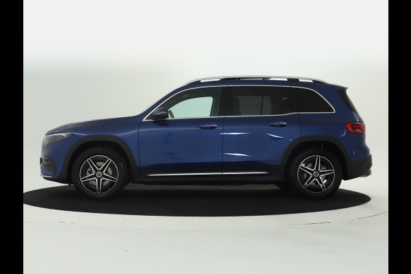 Mercedes-Benz EQB 250+ AMG Line 71 kWh | Trekhaak | Parkeerpakket met achteruitrijcamera | Dodehoekassistent | Premium pakket | EASY PACK achterklep | KEYLESS-GO comfort pakket | Verwarmde stoelen vooraan |