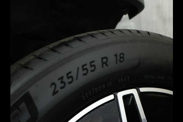 Mercedes-Benz EQB 250+ AMG Line 71 kWh | Trekhaak | Parkeerpakket met achteruitrijcamera | Dodehoekassistent | Premium pakket | EASY PACK achterklep | KEYLESS-GO comfort pakket | Verwarmde stoelen vooraan |