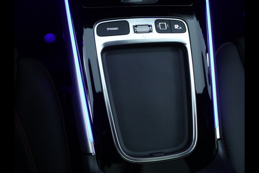 Mercedes-Benz EQB 250+ AMG Line 71 kWh | Trekhaak | Parkeerpakket met achteruitrijcamera | Dodehoekassistent | Premium pakket | EASY PACK achterklep | KEYLESS-GO comfort pakket | Verwarmde stoelen vooraan |