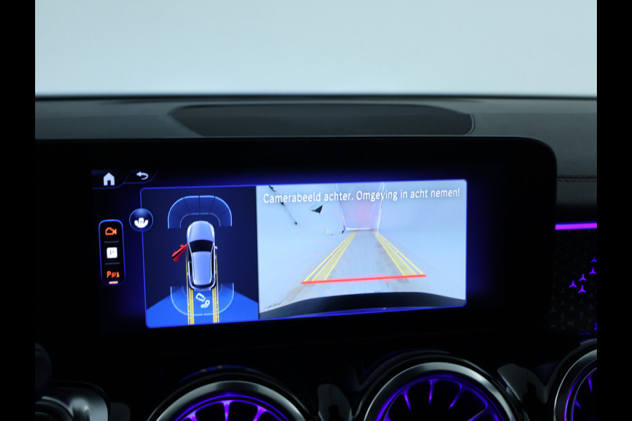 Mercedes-Benz EQB 250+ AMG Line 71 kWh | Trekhaak | Parkeerpakket met achteruitrijcamera | Dodehoekassistent | Premium pakket | EASY PACK achterklep | KEYLESS-GO comfort pakket | Verwarmde stoelen vooraan |