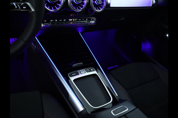 Mercedes-Benz EQB 250+ AMG Line 71 kWh | Trekhaak | Parkeerpakket met achteruitrijcamera | Dodehoekassistent | Premium pakket | EASY PACK achterklep | KEYLESS-GO comfort pakket | Verwarmde stoelen vooraan |