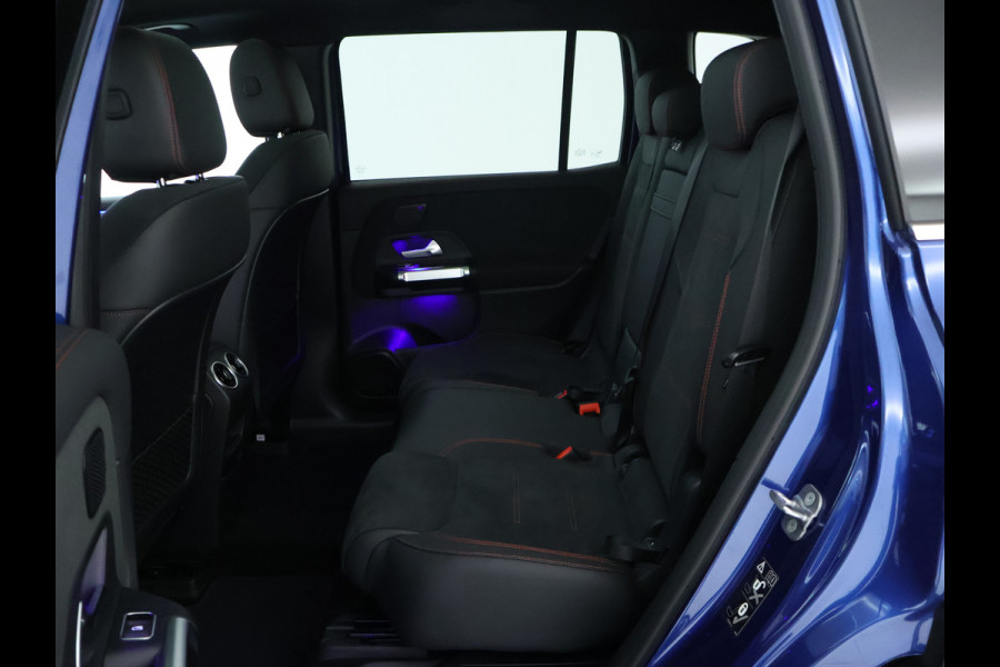 Mercedes-Benz EQB 250+ AMG Line 71 kWh | Trekhaak | Parkeerpakket met achteruitrijcamera | Dodehoekassistent | Premium pakket | EASY PACK achterklep | KEYLESS-GO comfort pakket | Verwarmde stoelen vooraan |