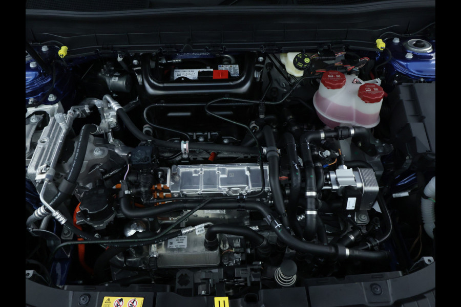 Mercedes-Benz EQB 250+ AMG Line 71 kWh | Trekhaak | Parkeerpakket met achteruitrijcamera | Dodehoekassistent | Premium pakket | EASY PACK achterklep | KEYLESS-GO comfort pakket | Verwarmde stoelen vooraan |