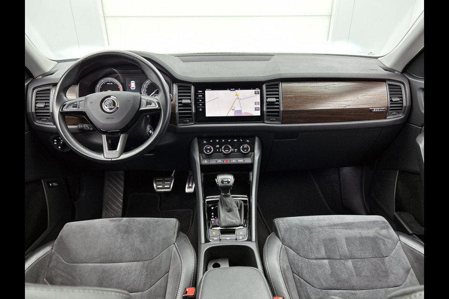 Škoda Kodiaq 2.0 TSI 4x4 Style Business SCOUT | VOL! | 360 CAM| Carplay | MEM SEATS | TrekH | StoelverW | Goed onderH | ETC