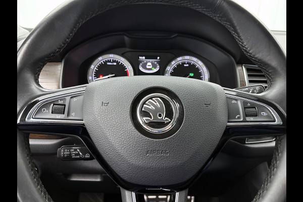 Škoda Kodiaq 2.0 TSI 4x4 Style Business SCOUT | VOL! | 360 CAM| Carplay | MEM SEATS | TrekH | StoelverW | Goed onderH | ETC