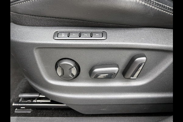 Škoda Kodiaq 2.0 TSI 4x4 Style Business SCOUT | VOL! | 360 CAM| Carplay | MEM SEATS | TrekH | StoelverW | Goed onderH | ETC