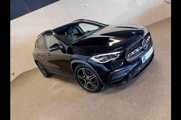 Mercedes-Benz GLA 250 4-Matic AMG STYLING-PANORAMA-MEMORY-DISTRONIC-HEAD UP-ZEER COMPLEET
