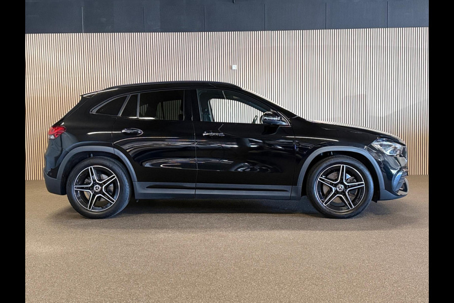 Mercedes-Benz GLA 250 4-Matic AMG STYLING-PANORAMA-MEMORY-DISTRONIC-HEAD UP-ZEER COMPLEET