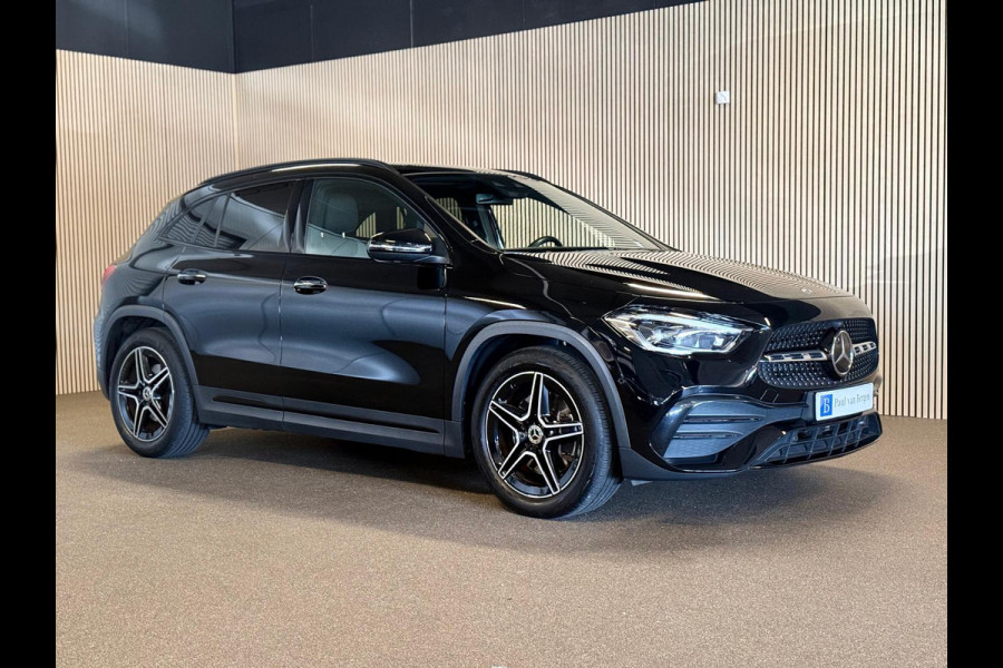 Mercedes-Benz GLA 250 4-Matic AMG STYLING-PANORAMA-MEMORY-DISTRONIC-HEAD UP-ZEER COMPLEET