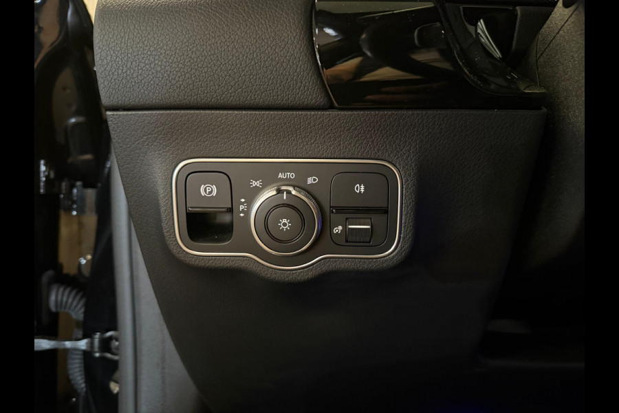 Mercedes-Benz GLA 250 4-Matic AMG STYLING-PANORAMA-MEMORY-DISTRONIC-HEAD UP-ZEER COMPLEET