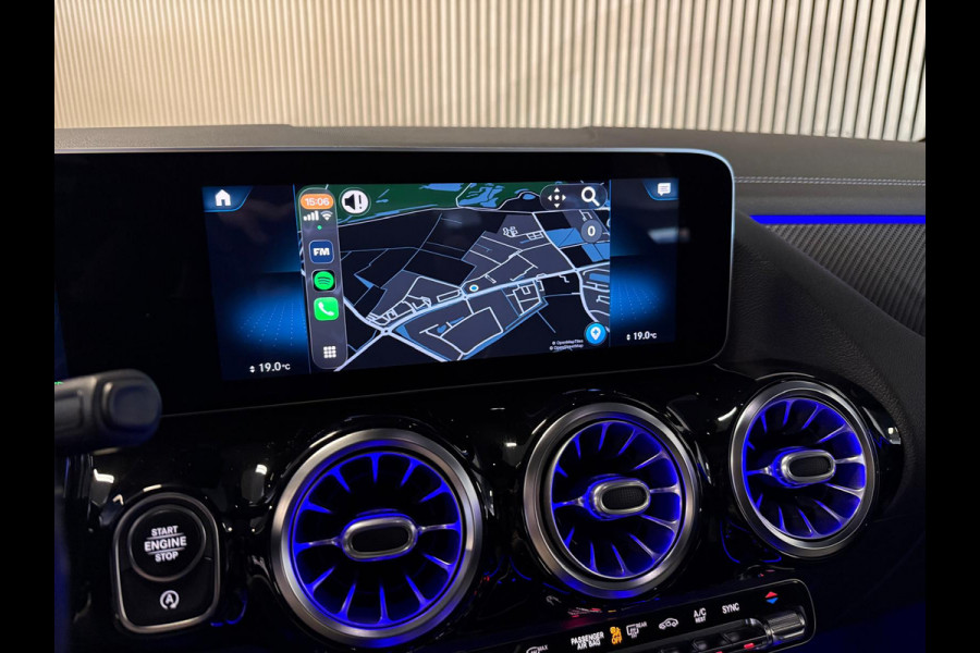 Mercedes-Benz GLA 250 4-Matic AMG STYLING-PANORAMA-MEMORY-DISTRONIC-HEAD UP-ZEER COMPLEET