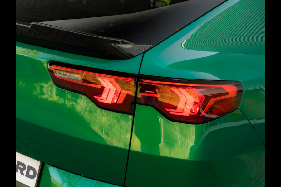 BMW iX2 eDrive20 - M-Sport Pro - M Compound Rem - Trekhaak - Memoryzetel - Head-up