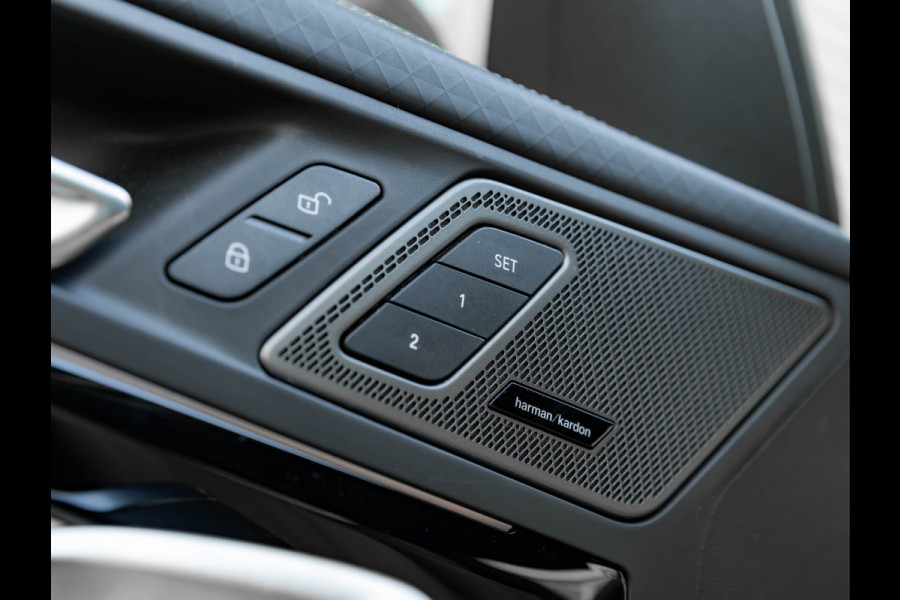 BMW iX2 eDrive20 - M-Sport Pro - M Compound Rem - Trekhaak - Memoryzetel - Head-up