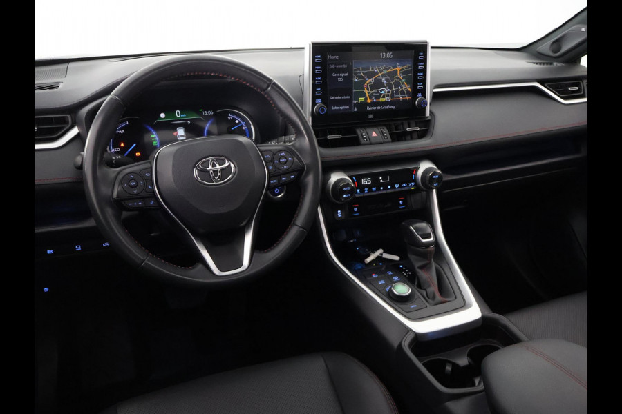 Toyota RAV4 2.5 Plug-in Hybrid AWD Bi-Tone Plus | 1500 KG trekgewicht | JBL Audio | Stoelverwarming & ventilatie | Memory Seats | Schuif-/Kanteldak | Navigatie