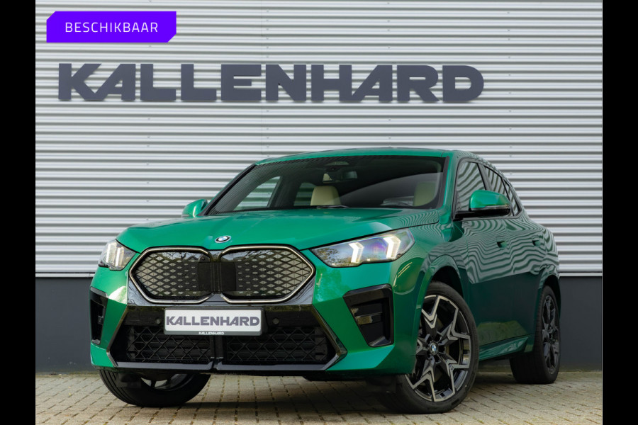 BMW iX2 eDrive20 - M-Sport Pro - M Compound Rem - Trekhaak - Memoryzetel - Head-up