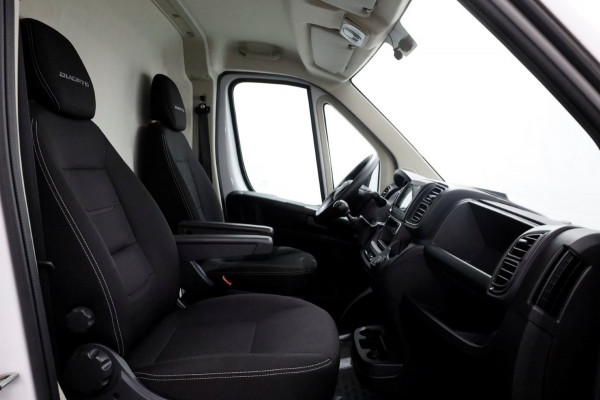 Fiat Ducato 30 2.2 MultiJet 140pk L2H2 Airco/Navi/Camera 01-2023