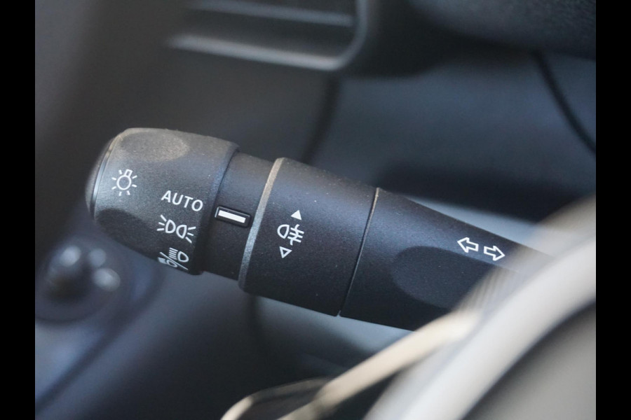 Peugeot e-Partner L2 50 kWh | camera | Apple Carplay/Android Auto | betimmering | Eco LED koplampen | Comfort stoel | rijklaarprijs