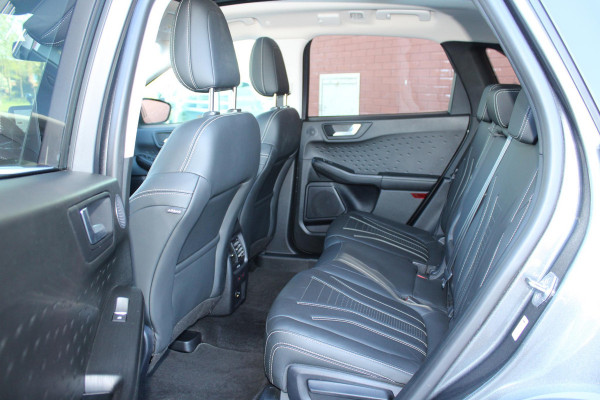 Ford Kuga 2.5 PHEV Vignale | Winterpack| Trekhaak | Panorama-dak