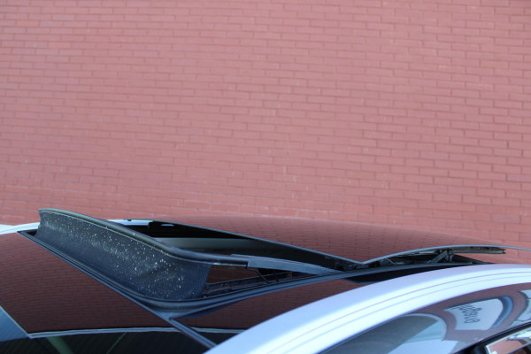 Ford Kuga 2.5 PHEV Vignale | Winterpack| Trekhaak | Panorama-dak