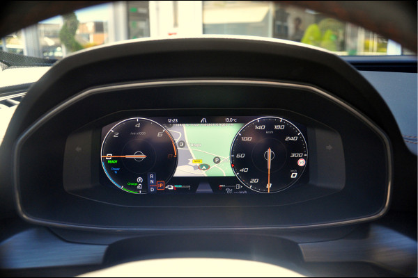 CUPRA Formentor 1.4 e-Hybrid VZ 245 PK Performance | Topstaat! | 360 Gr Camera | Trekhaak