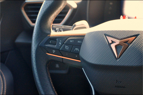 CUPRA Formentor 1.4 e-Hybrid VZ 245 PK Performance | Topstaat! | 360 Gr Camera | Trekhaak