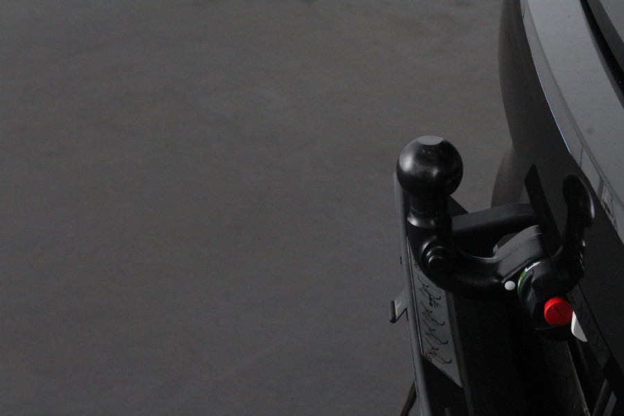 Volkswagen ID.3 Pro Business 59 kWh > Warmtepomp!/Trekhaak/19inch/Grenadilla Black...